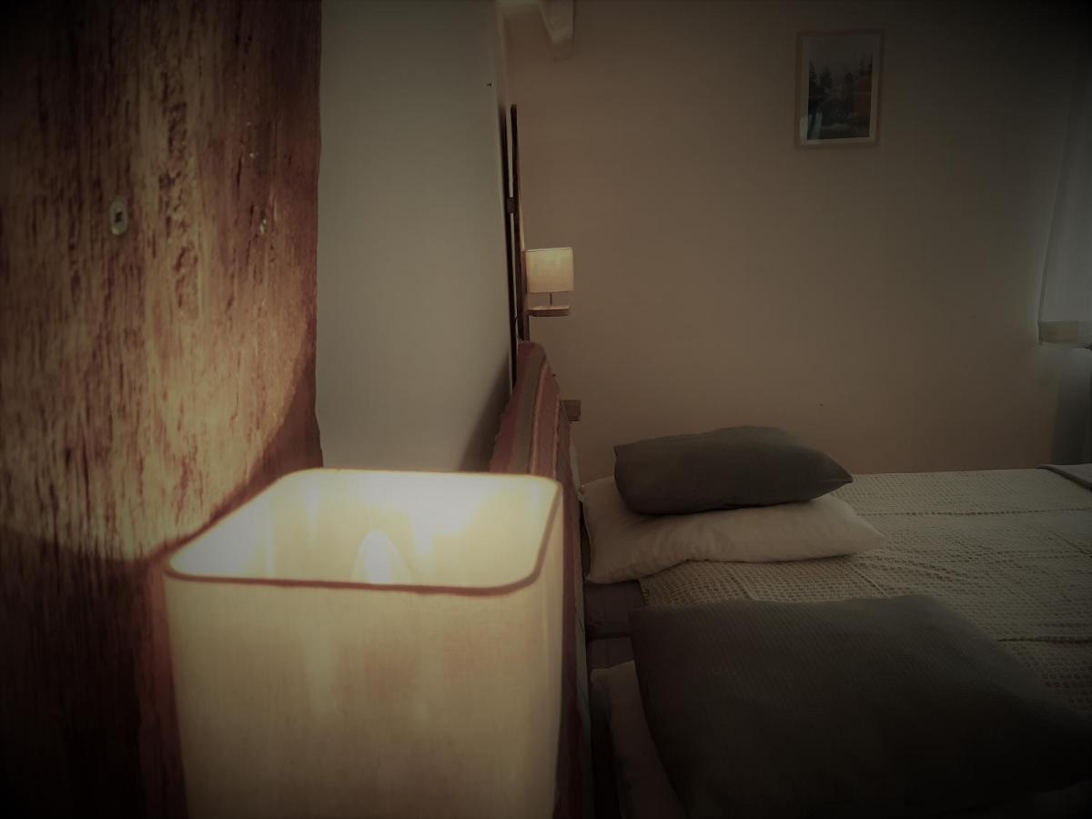 Bnb Ferme Beauregard Les Pyrenees Artigat Exterior foto